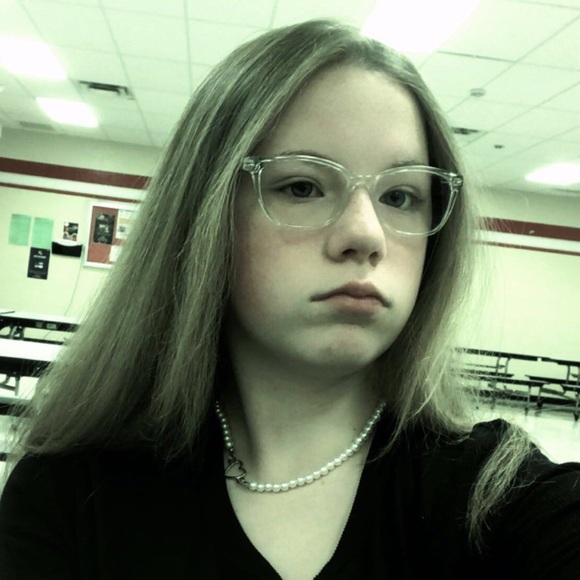 Meet your Posher, Kyleigh - Picture 1 of 1